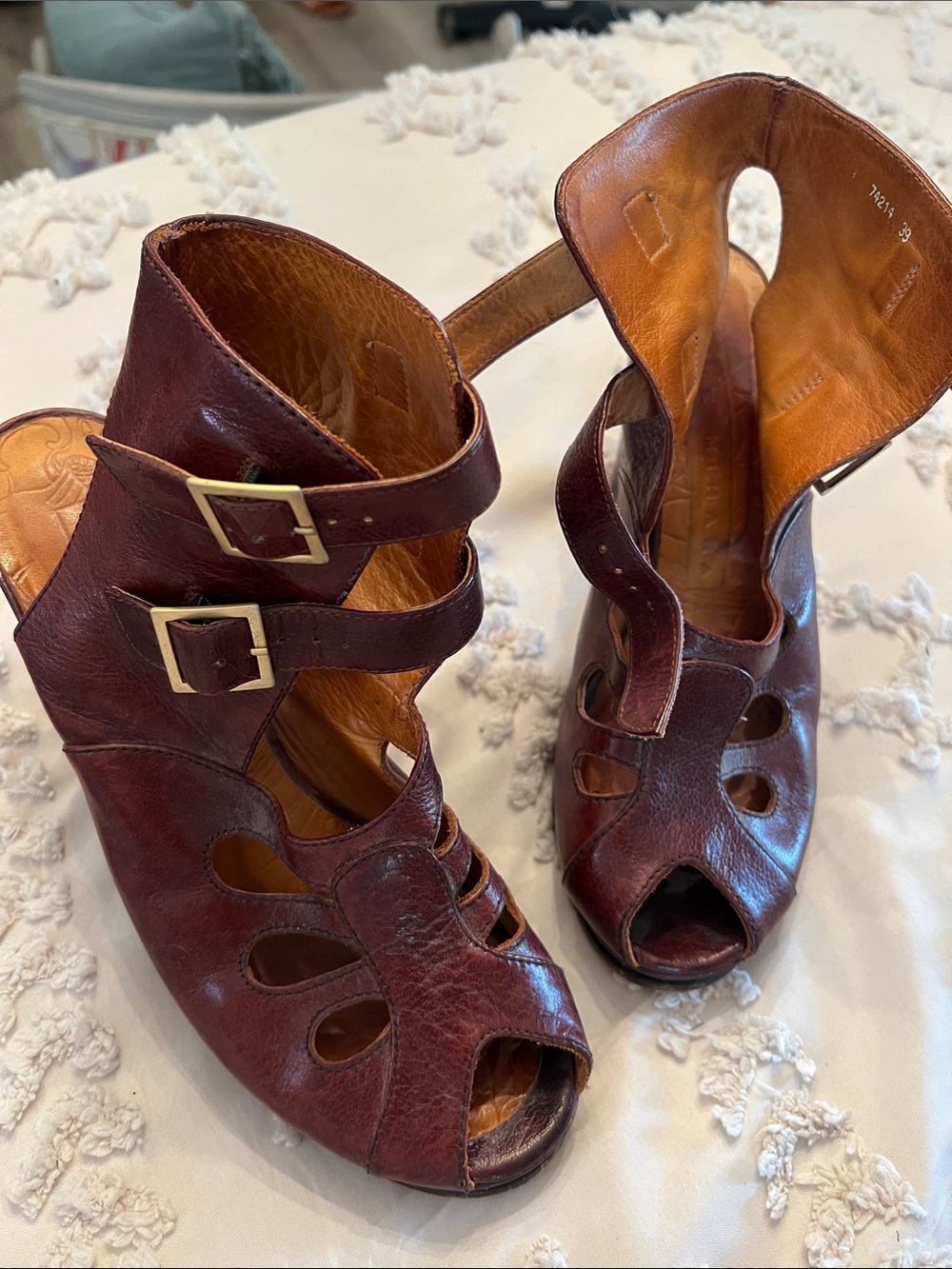 Chie Mihara Women's Brown Cutout Leather Heeled Sandals